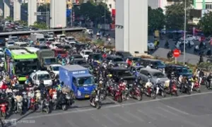 'Đô thị ô nhiễm vì chậm chuyển đổi phương tiện xanh' 'Đô thị ô nhiễm vì chậm chuyển đổi phương tiện xanh'